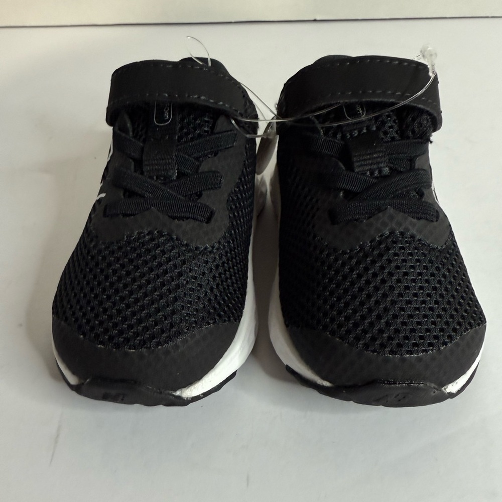 New Balance black and white toddler 3 extra wide New with tags - Picture 2 of 6